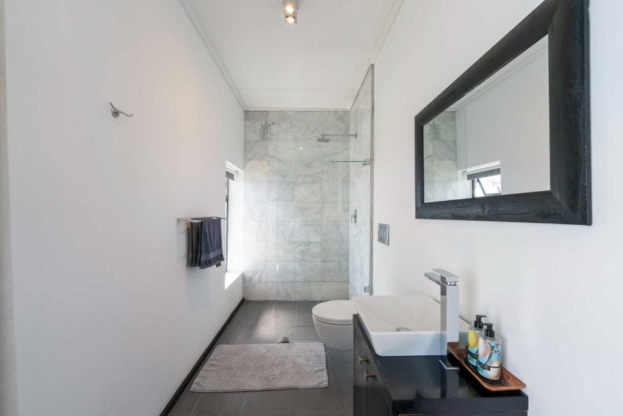 To Let 3 Bedroom Property for Rent in Bantry Bay Western Cape